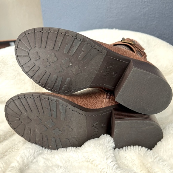 MIA Brown Ankle Boots - Picture 4 of 5